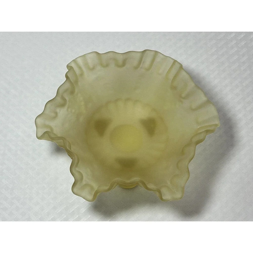 Westmoreland Glass Yellow Satin 3 Footed Bowl Double‎ Crimped Edge Paneled Grape